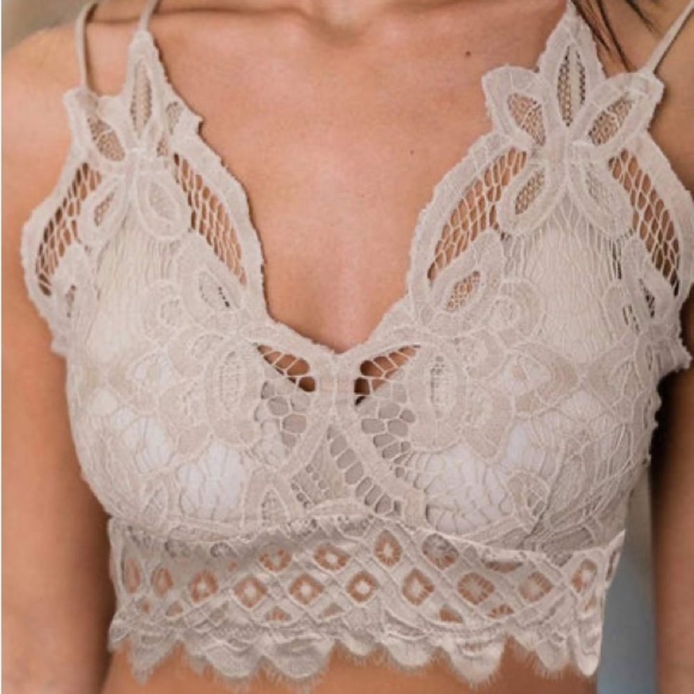 🆕 Free People Lace Bralette